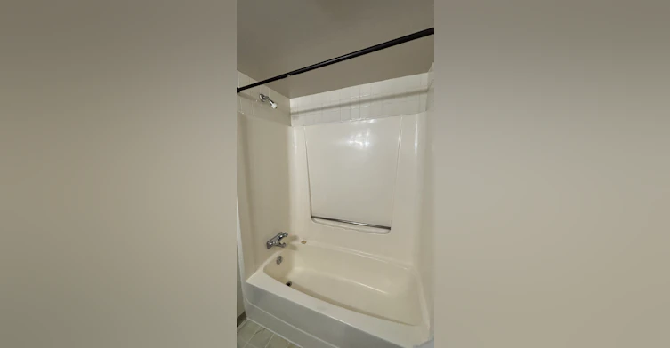 203-10240 118 Street Northwest, Edmonton, AB, T5K 1Y5 - 2