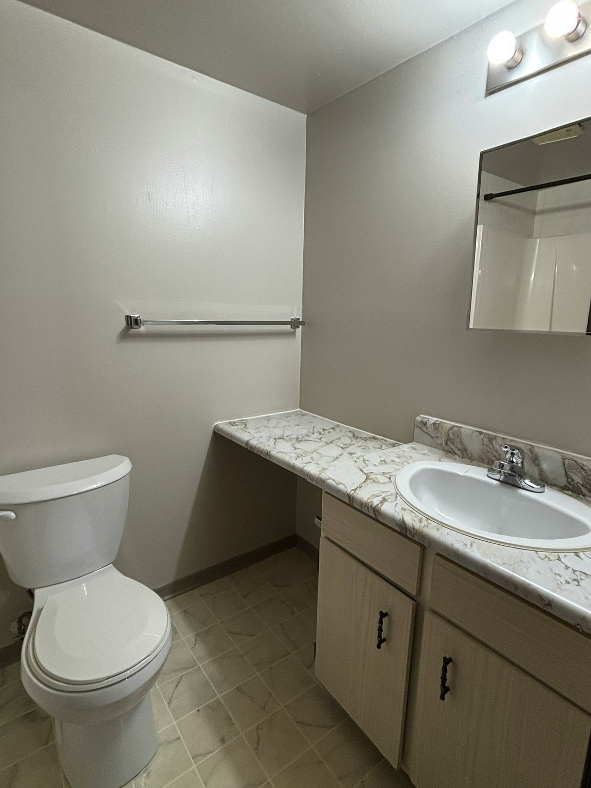 203-10240 118 Street Northwest, Edmonton, AB, T5K 1Y5