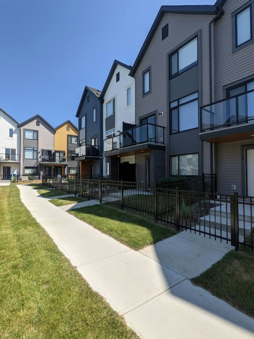 1010 Rabbit Hill Road SW, Edmonton, AB, T6W 4G7