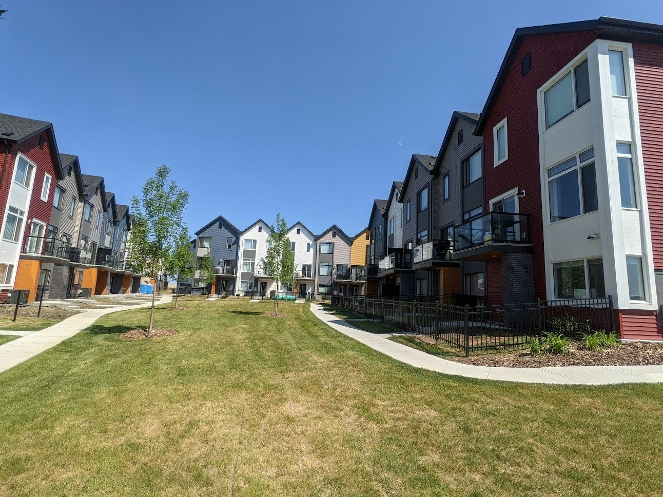 1010 Rabbit Hill Road SW, Edmonton, AB, T6W 4G7 - 2