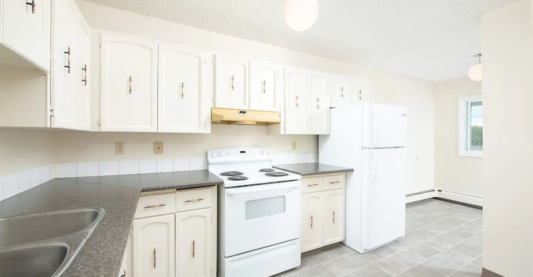 13660 38 Street, Edmonton, AB, T5A 3T5 - 5