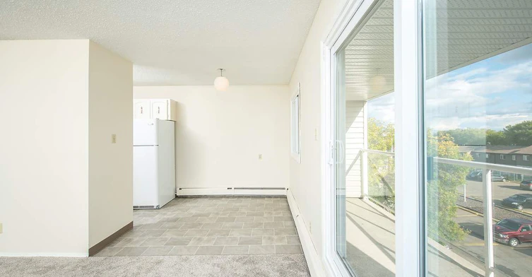 13660 38 Street, Edmonton, AB, T5A 3T5 - 8