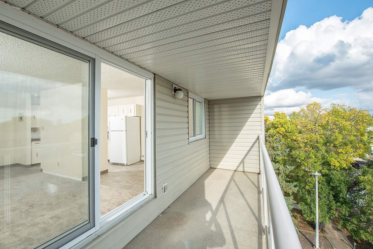 13660 38 Street, Edmonton, AB, T5A 3T5 - 10