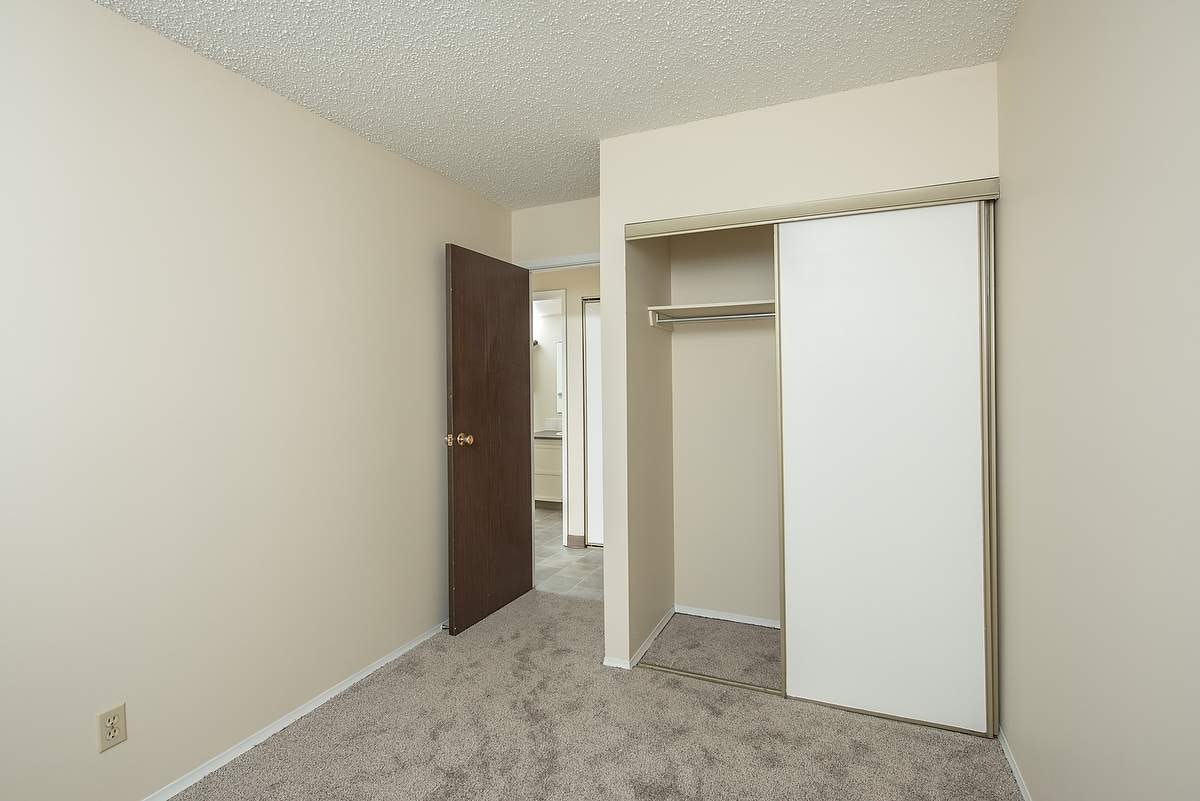 13660 38 Street, Edmonton, AB, T5A 3T5 - 6