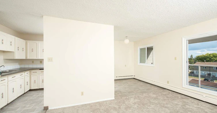 13660 38 Street, Edmonton, AB, T5A 3T5 - 6