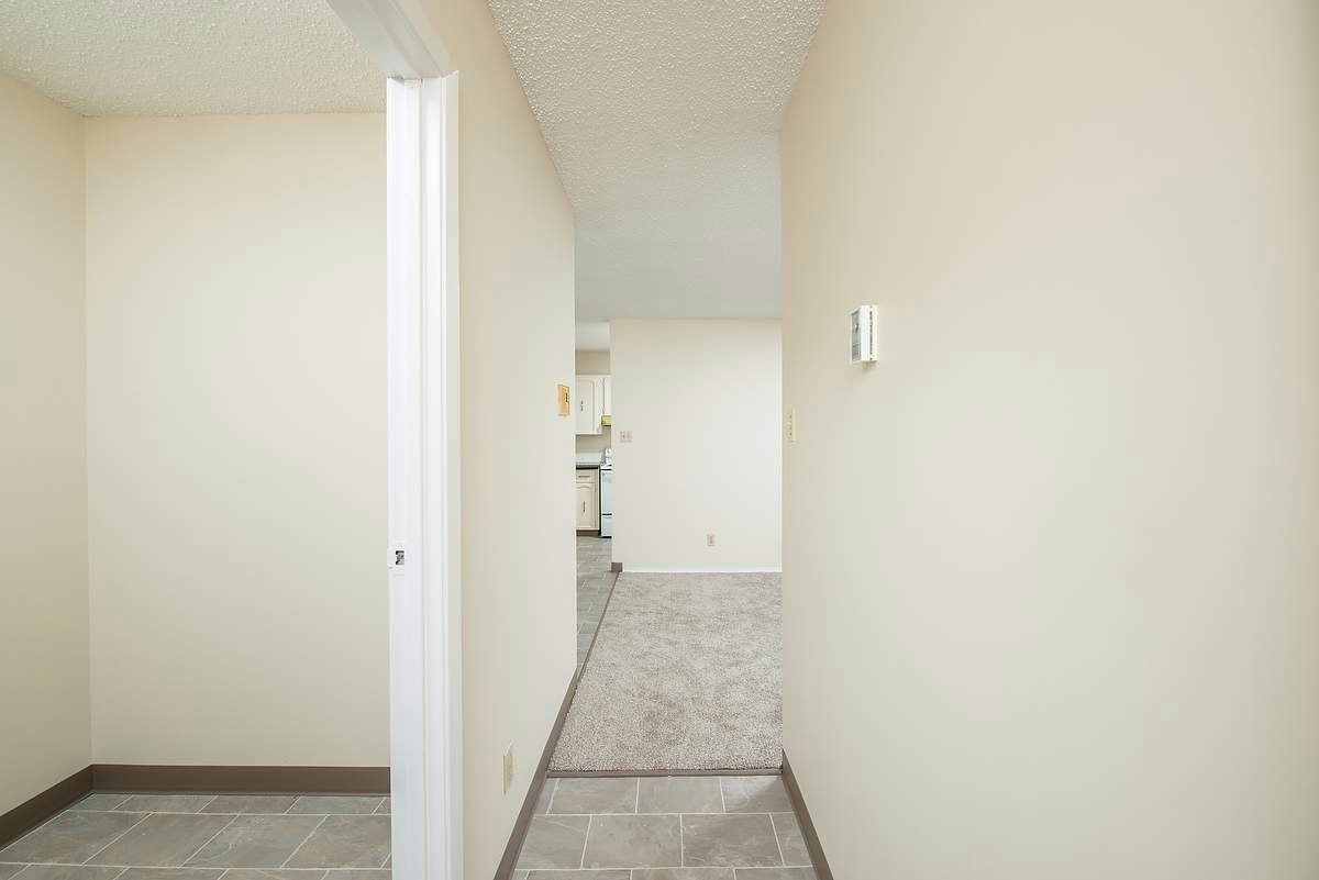 13660 38 Street, Edmonton, AB, T5A 3T5 - 5