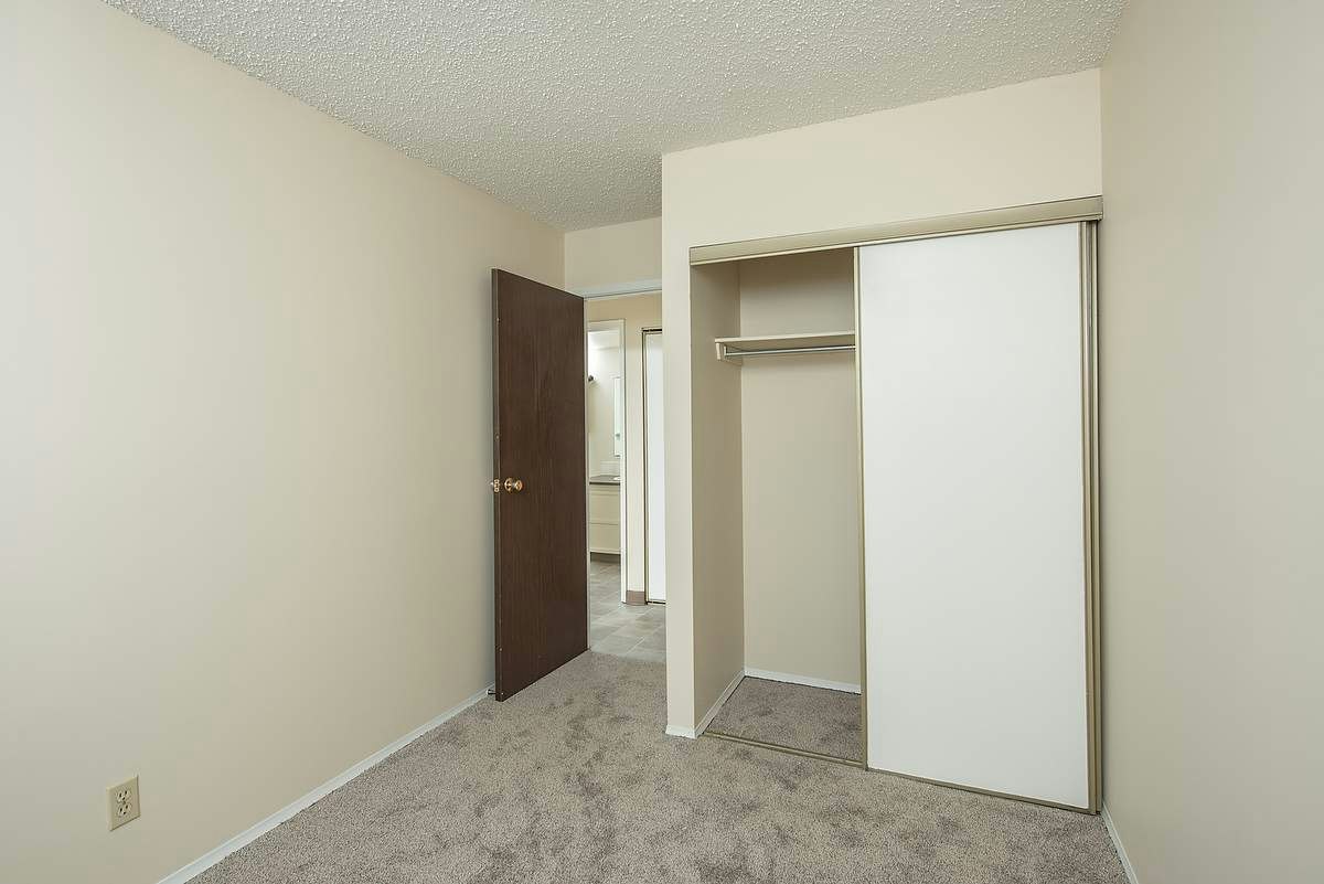 13660 38 Street, Edmonton, AB, T5A 3T5 - 6