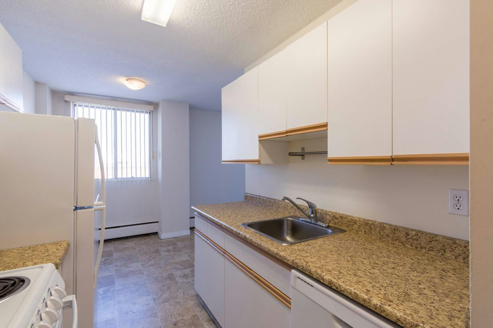 01 - 201-11212 102 Avenue NW, Edmonton, AB, T5K 0P4 - 3