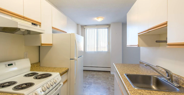 11212 102 Avenue, Edmonton, AB, T5K 0P4 - 2