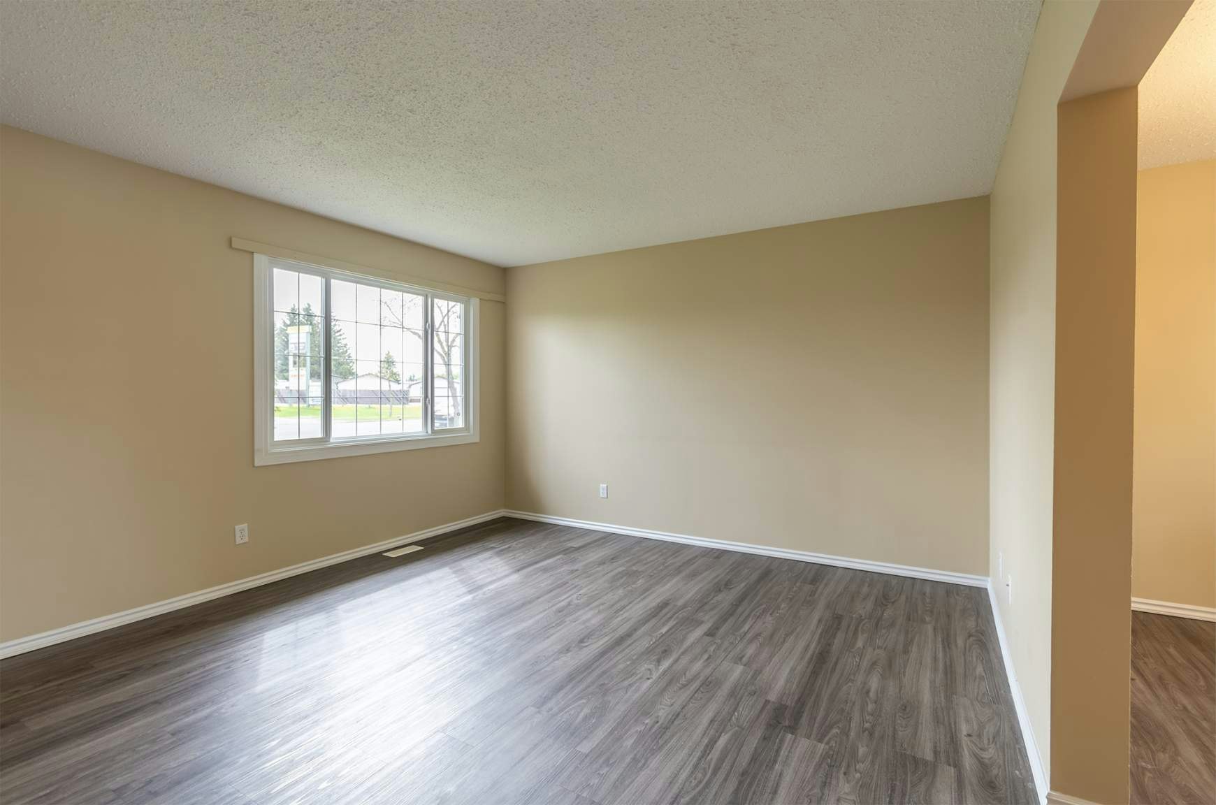 02 - 3506-3529 78 Street, Edmonton, AB, T6K 0E1 - 8