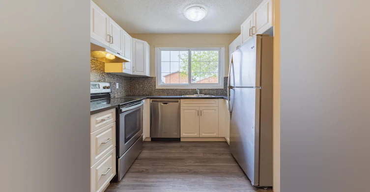 02 - 3506-3529 78 Street, Edmonton, AB, T6K 0E1 - 2