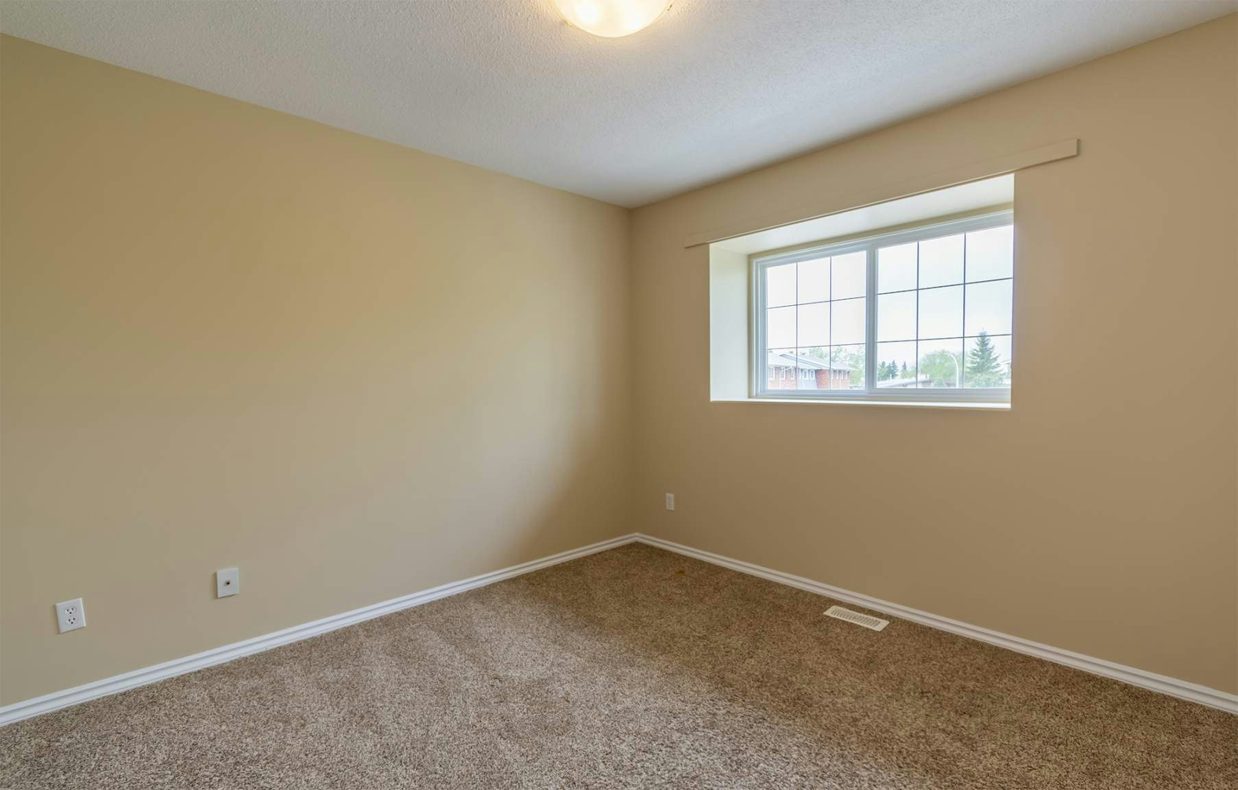 02 - 3506-3529 78 Street, Edmonton, AB, T6K 0E1 - 14