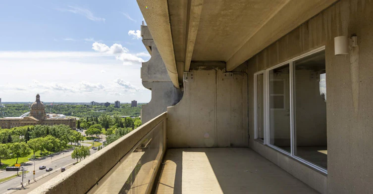 01 - 607-9837 110 Street NW, Edmonton, AB, T5K 2L8 - 27