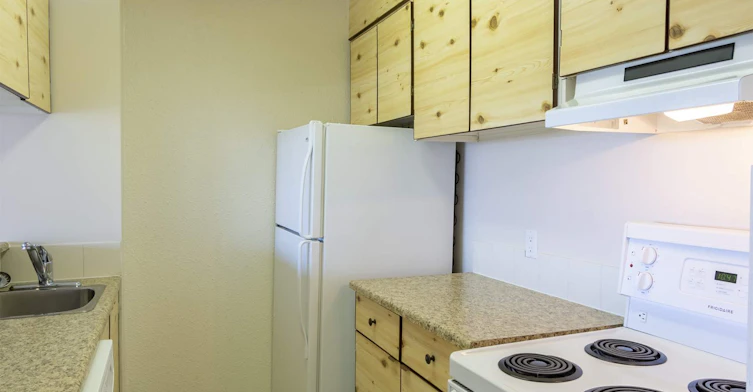 01 - 607-9837 110 Street NW, Edmonton, AB, T5K 2L8 - 12