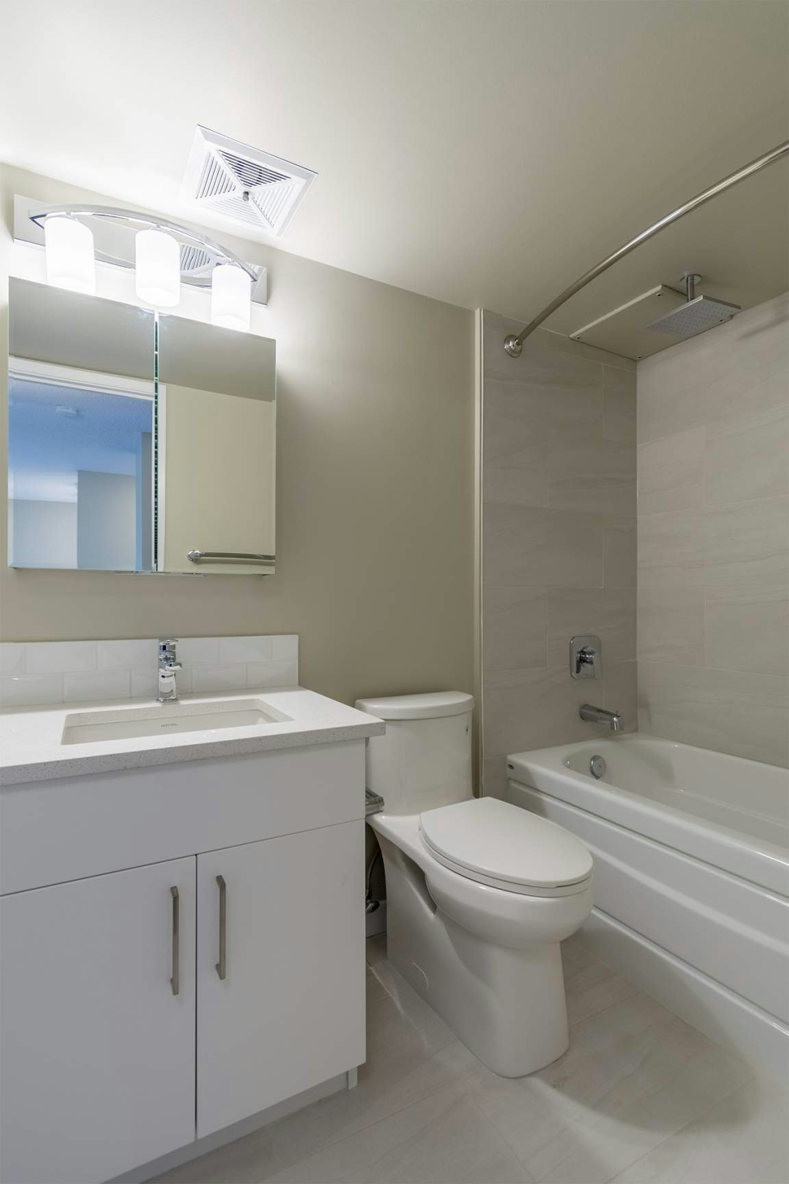 01 - 1009-9837 110 Street NW, Edmonton, AB, T5K 2L8 - 15