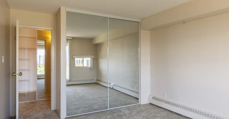 01 - 1009-9837 110 Street NW, Edmonton, AB, T5K 2L8 - 23