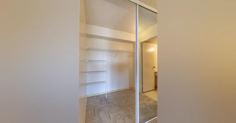 01 - 1001-9837 110 Street NW, Edmonton, AB, T5K 2L8 - 26