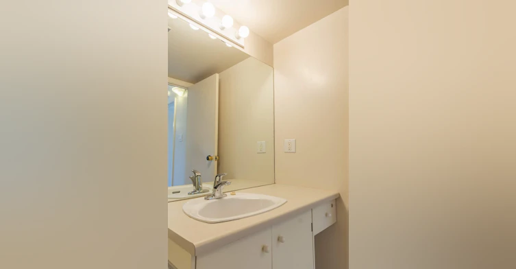 01 - 1001-9837 110 Street NW, Edmonton, AB, T5K 2L8 - 18
