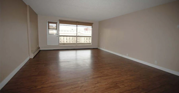 9837 110 Street, Edmonton, AB, T5K 2L8 - 12