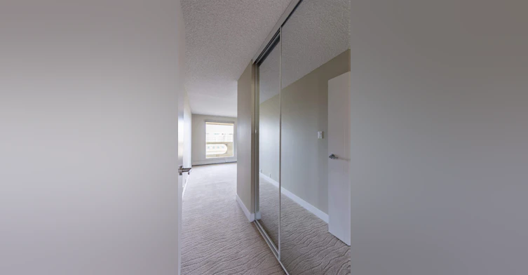 9837 110 Street, Edmonton, AB, T5K 2L8 - 16