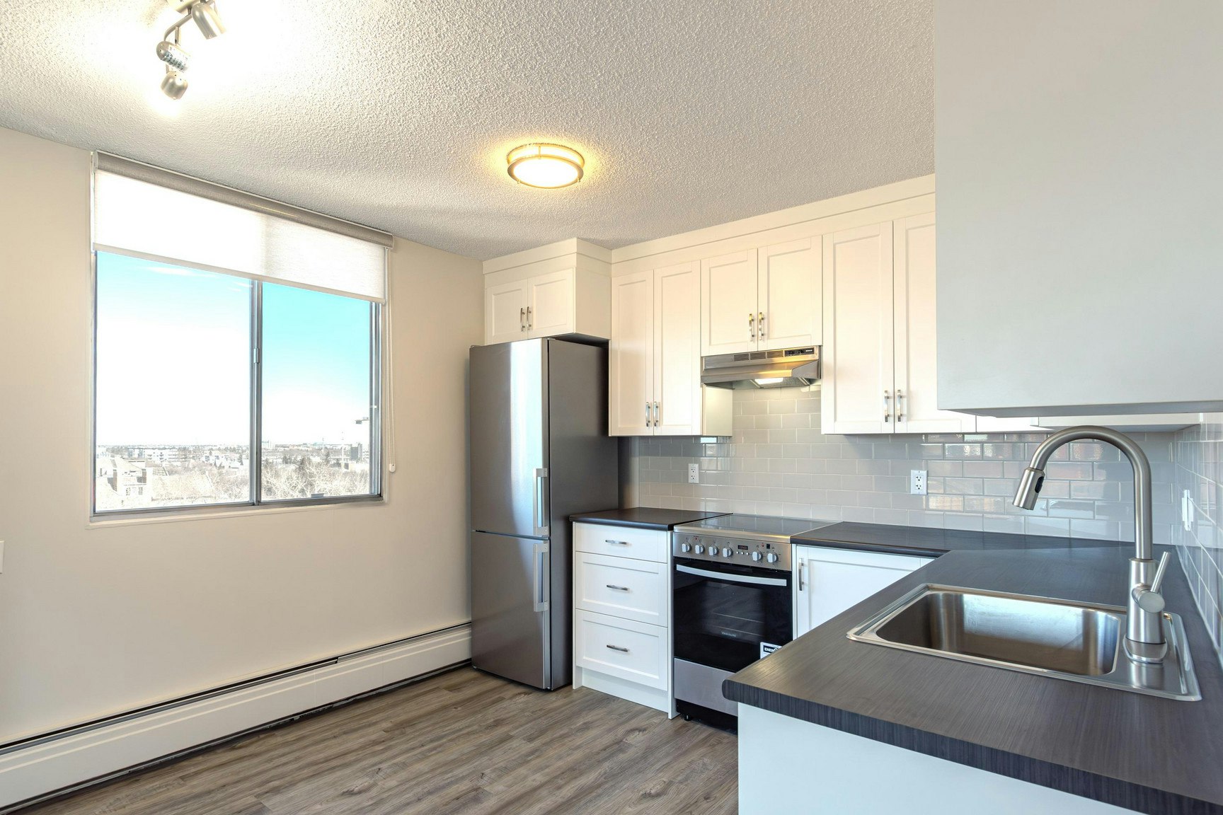 01 - 0801-10159 118 Street NW, Edmonton, AB, T5K 2K1 - 5