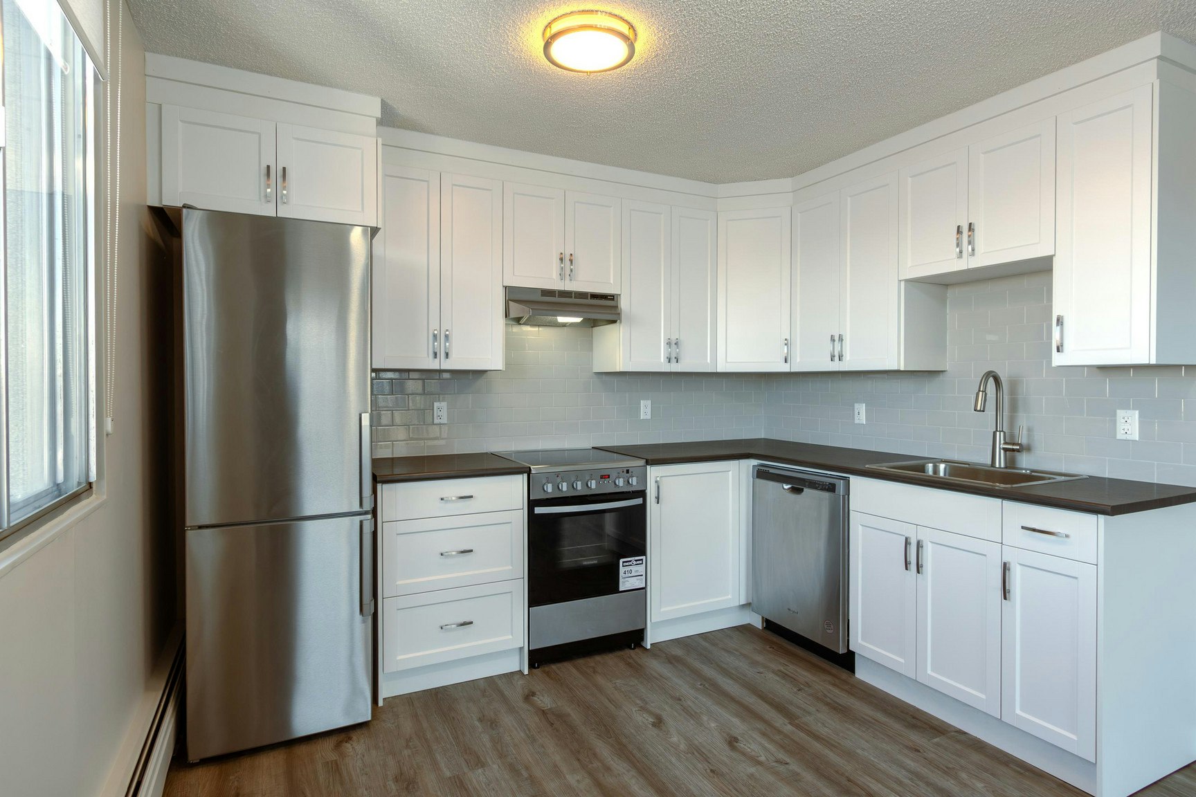 01 - 0801-10159 118 Street NW, Edmonton, AB, T5K 2K1 - 3