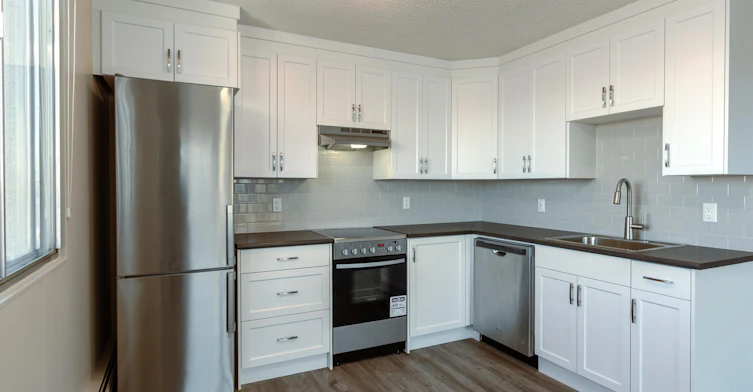 01 - 0801-10159 118 Street NW, Edmonton, AB, T5K 2K1 - 3