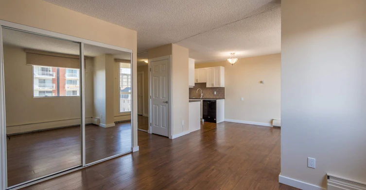 01 - 0801-10159 118 Street NW, Edmonton, AB, T5K 2K1 - 19