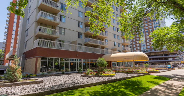 01 - 0801-10159 118 Street NW, Edmonton, AB, T5K 2K1 - 2