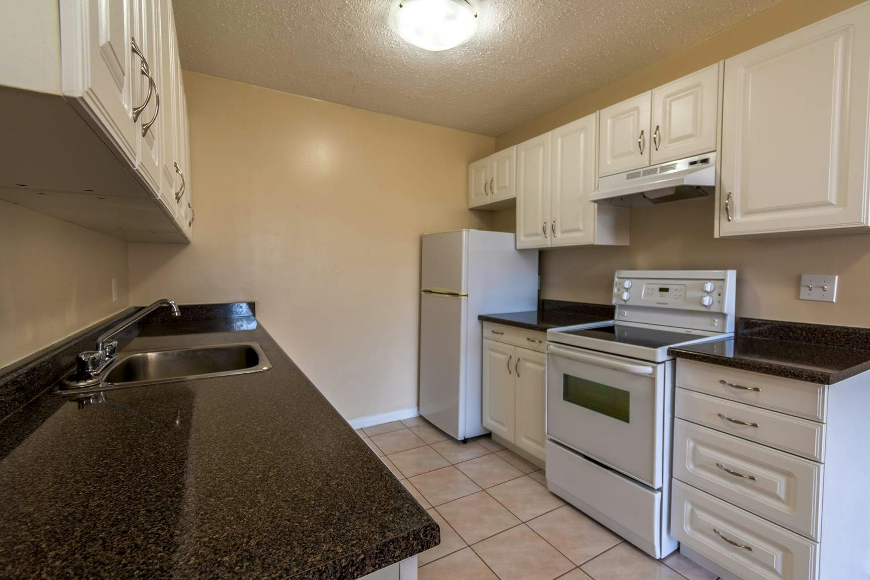 01 - 0801-10159 118 Street NW, Edmonton, AB, T5K 2K1 - 14