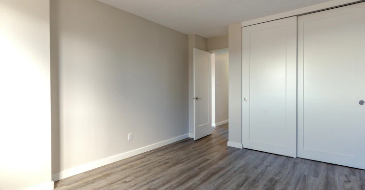 01 - 0801-10159 118 Street NW, Edmonton, AB, T5K 2K1 - 10