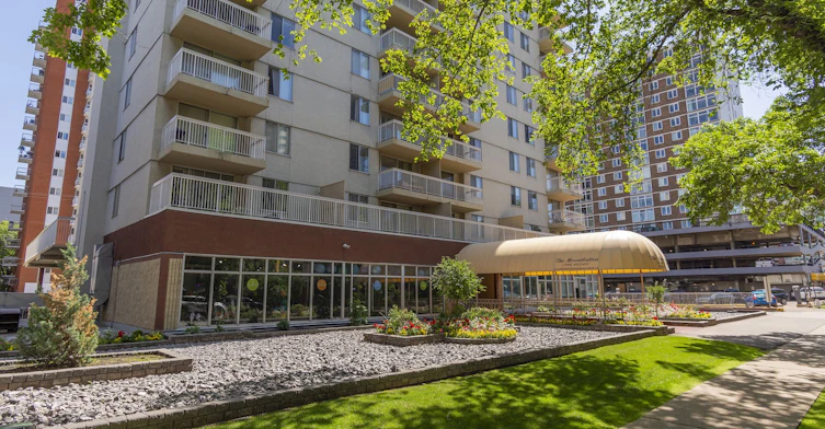 10159 118 Street, Edmonton, AB, T5K 2K1 - 2