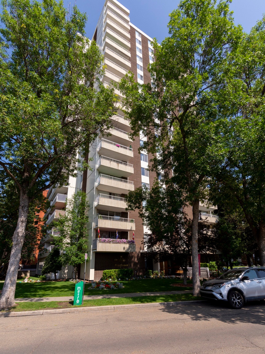 01 - 1605-11808 100 Avenue NW, Edmonton, AB, T5K 0K4 - 7