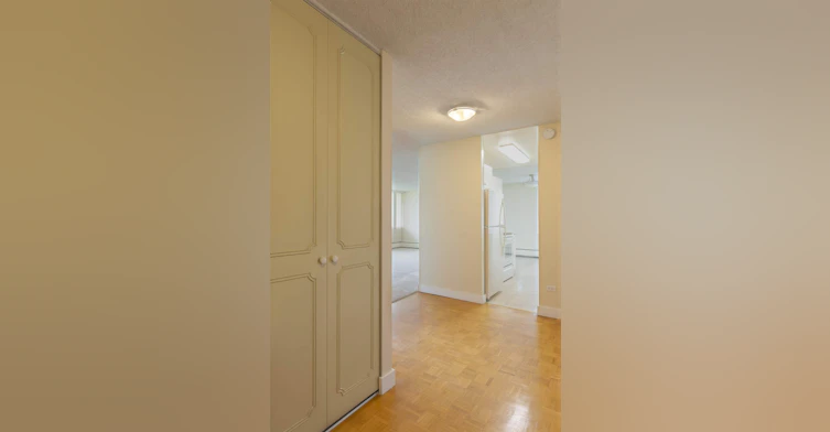 11808 100th Avenue, Edmonton, AB, T5K 0K4 - 6
