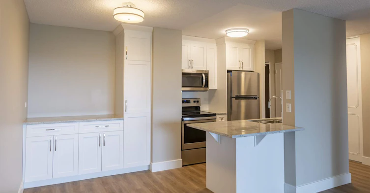 11808 100th Avenue, Edmonton, AB, T5K 0K4