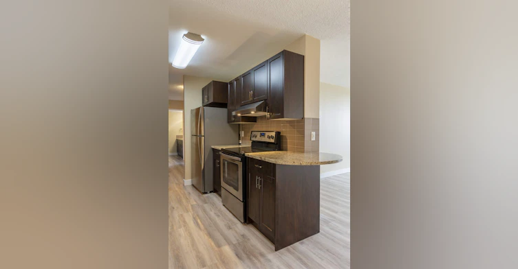 11808 100th Avenue, Edmonton, AB, T5K 0K4 - 4