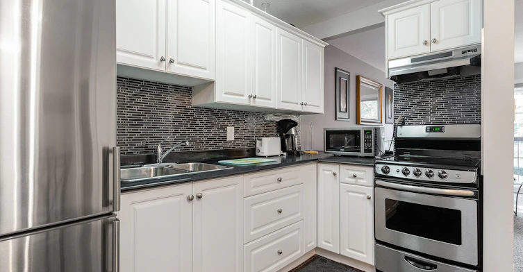 01 - 120-10100 No. 3 Road, Richmond, BC, V7A 1W5 - 4