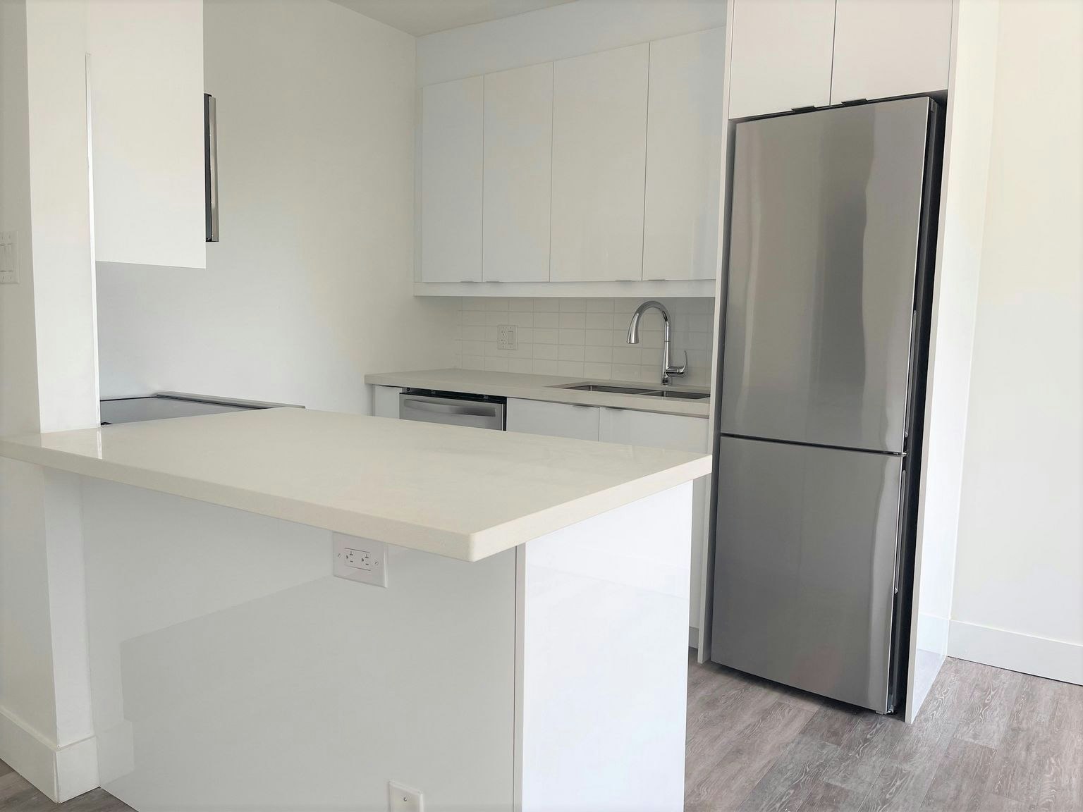 2 Basking Ridge, Toronto, ON, M8Y 1Y4 - 15