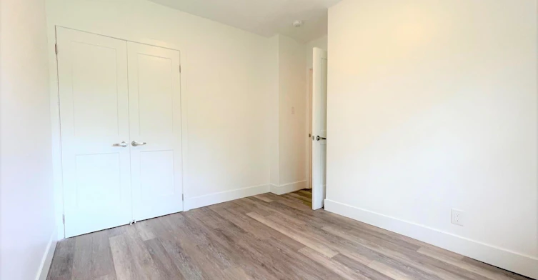 2 Basking Ridge, Toronto, ON, M8Y 1Y4 - 16