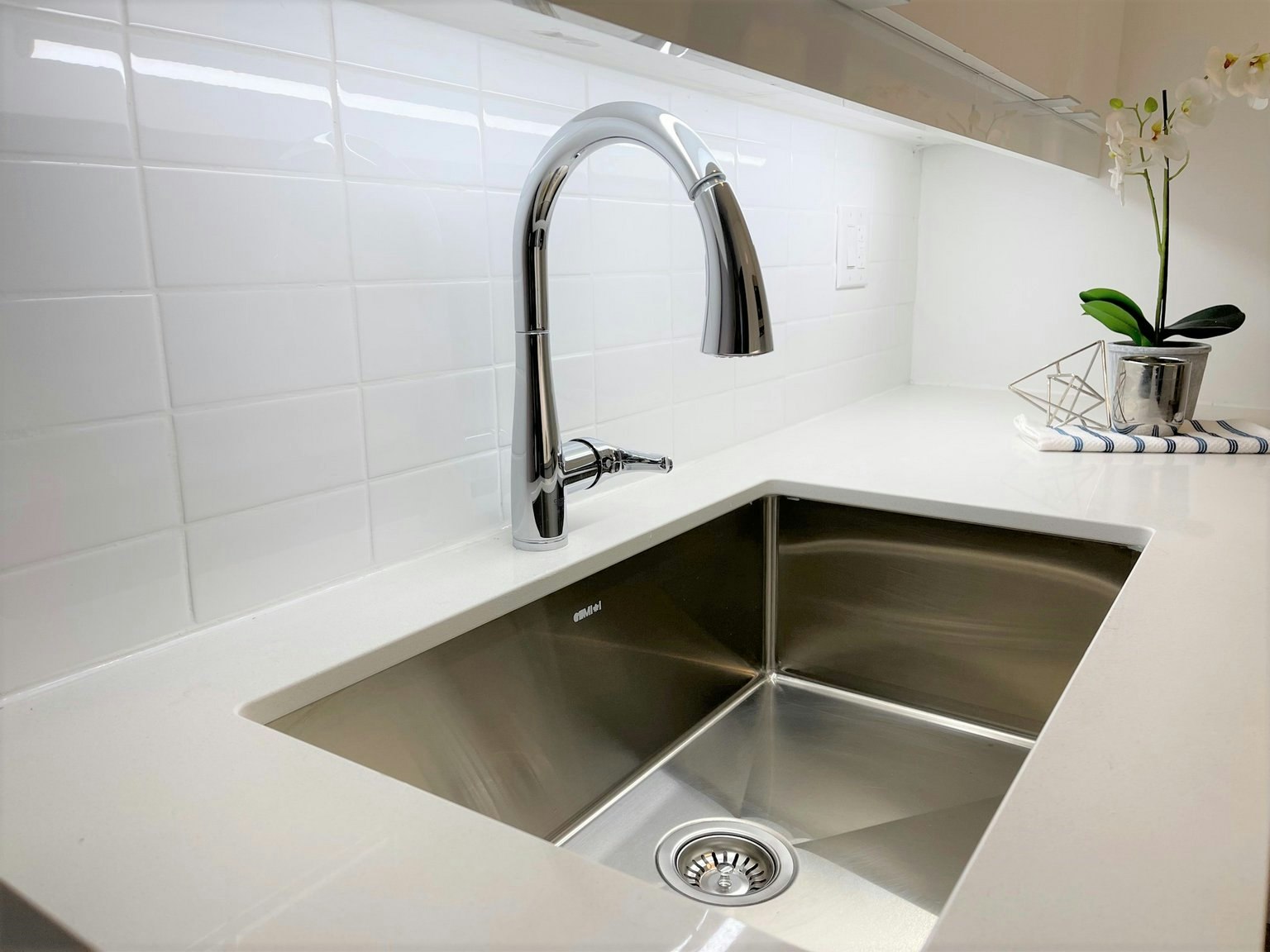 2 Basking Ridge, Toronto, ON, M8Y 1Y4 - 5