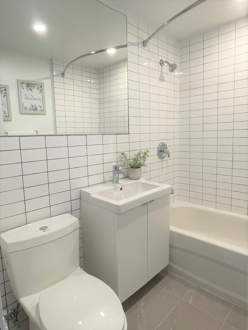 2 Basking Ridge, Toronto, ON, M8Y 1Y4 - 9