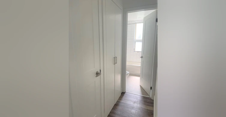 2 Basking Ridge, Toronto, ON, M8Y 1Y4 - 4