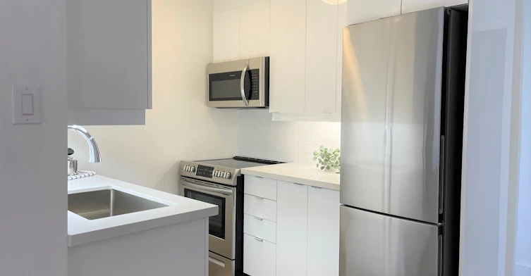 304-2 Basking Ridge, Toronto, ON, M8Y 1Y4 - 3