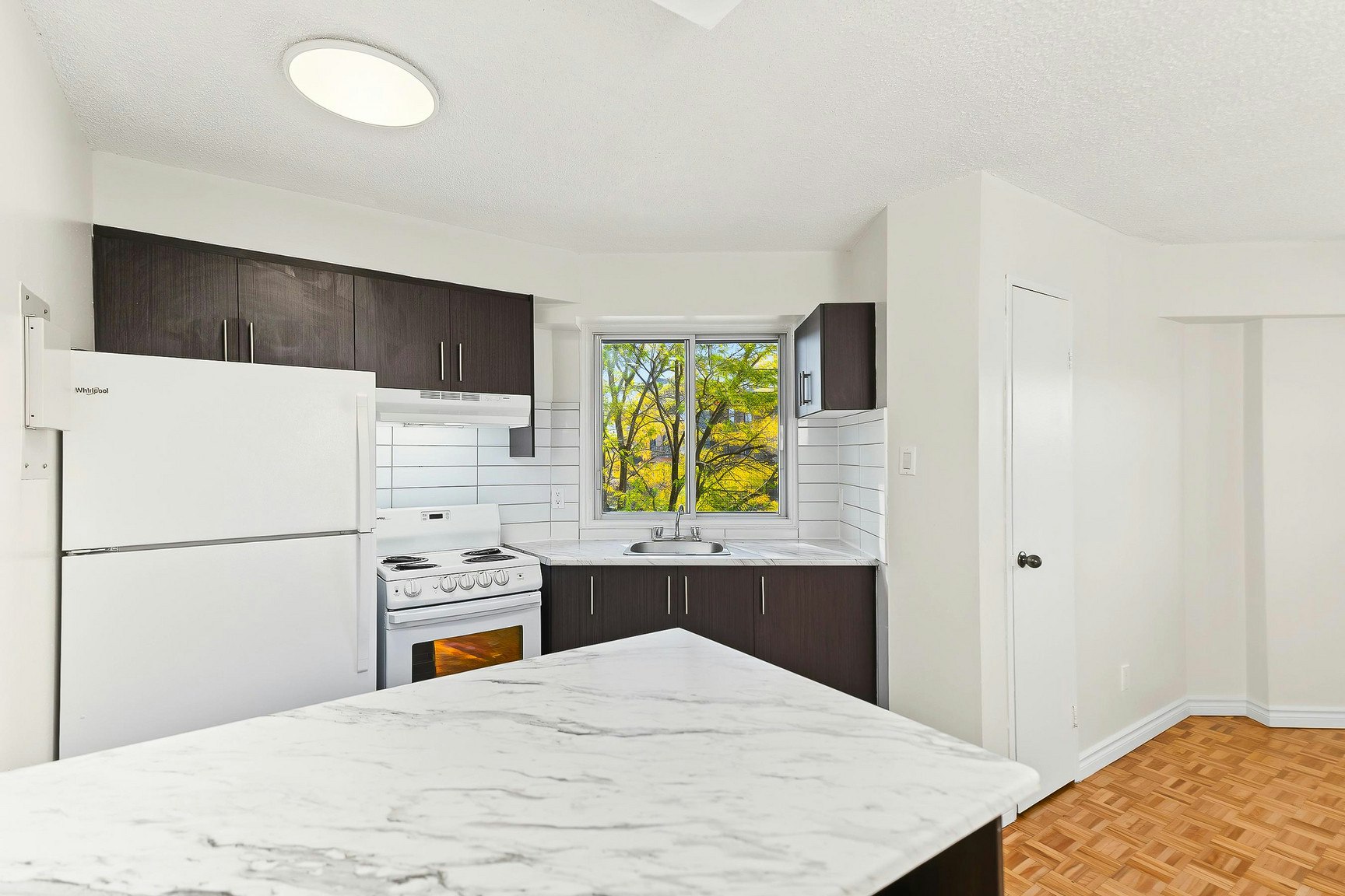 301-5450 Queen Mary Chemin, Montréal, QC, H3X 3V3 - 2