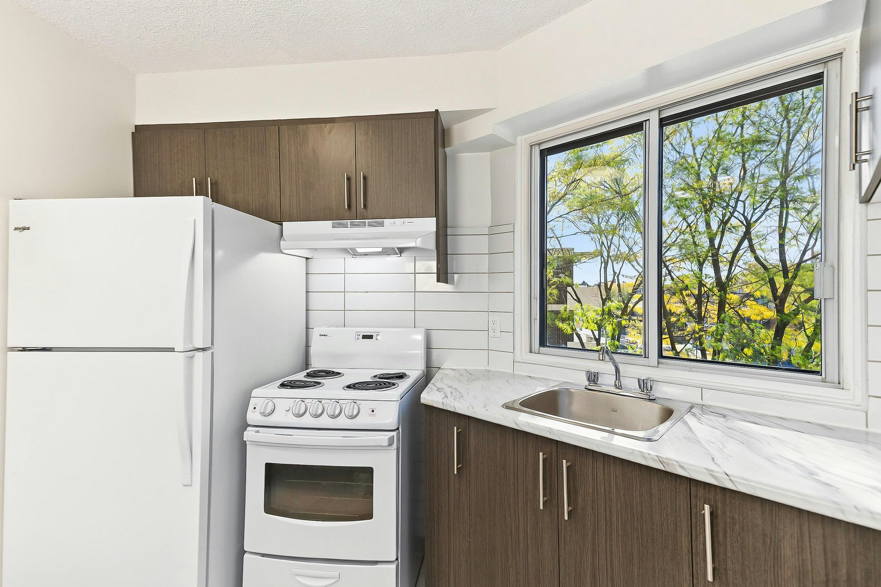 301-5450 Queen Mary Chemin, Montréal, QC, H3X 3V3 - 4