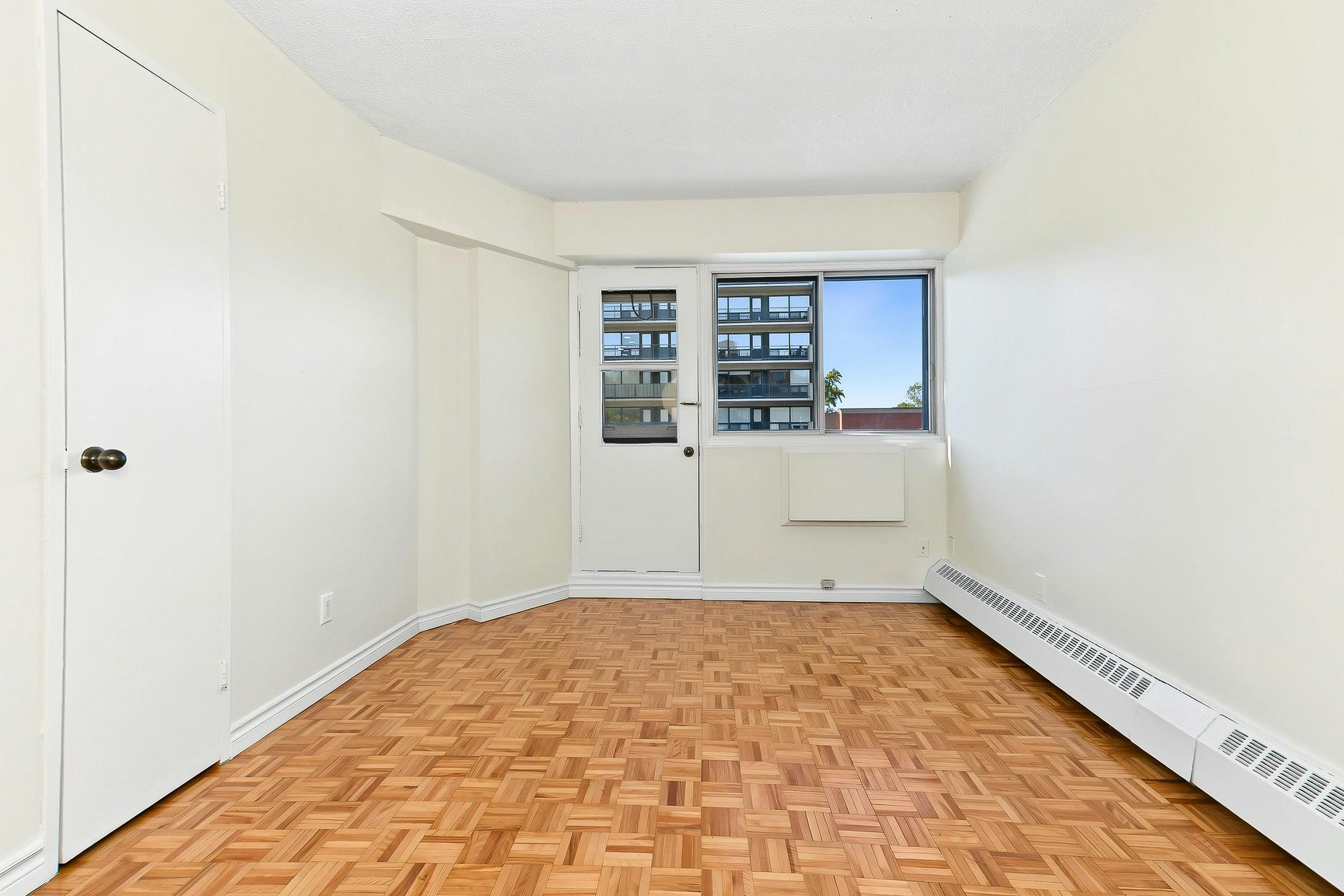 301-5450 Queen Mary Chemin, Montréal, QC, H3X 3V3 - 8