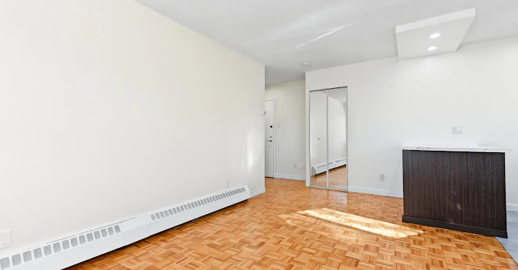 301-5450 Queen Mary Chemin, Montréal, QC, H3X 3V3 - 13