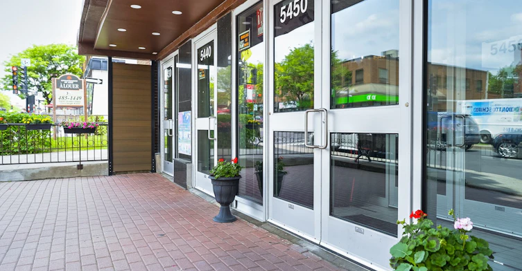 409-5450 Queen Mary Chemin, Montréal, QC, H3X 3V3 - 13