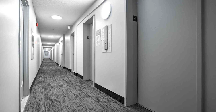 410-5450 Queen Mary Chemin, Montréal, QC, H3X 3V3 - 5