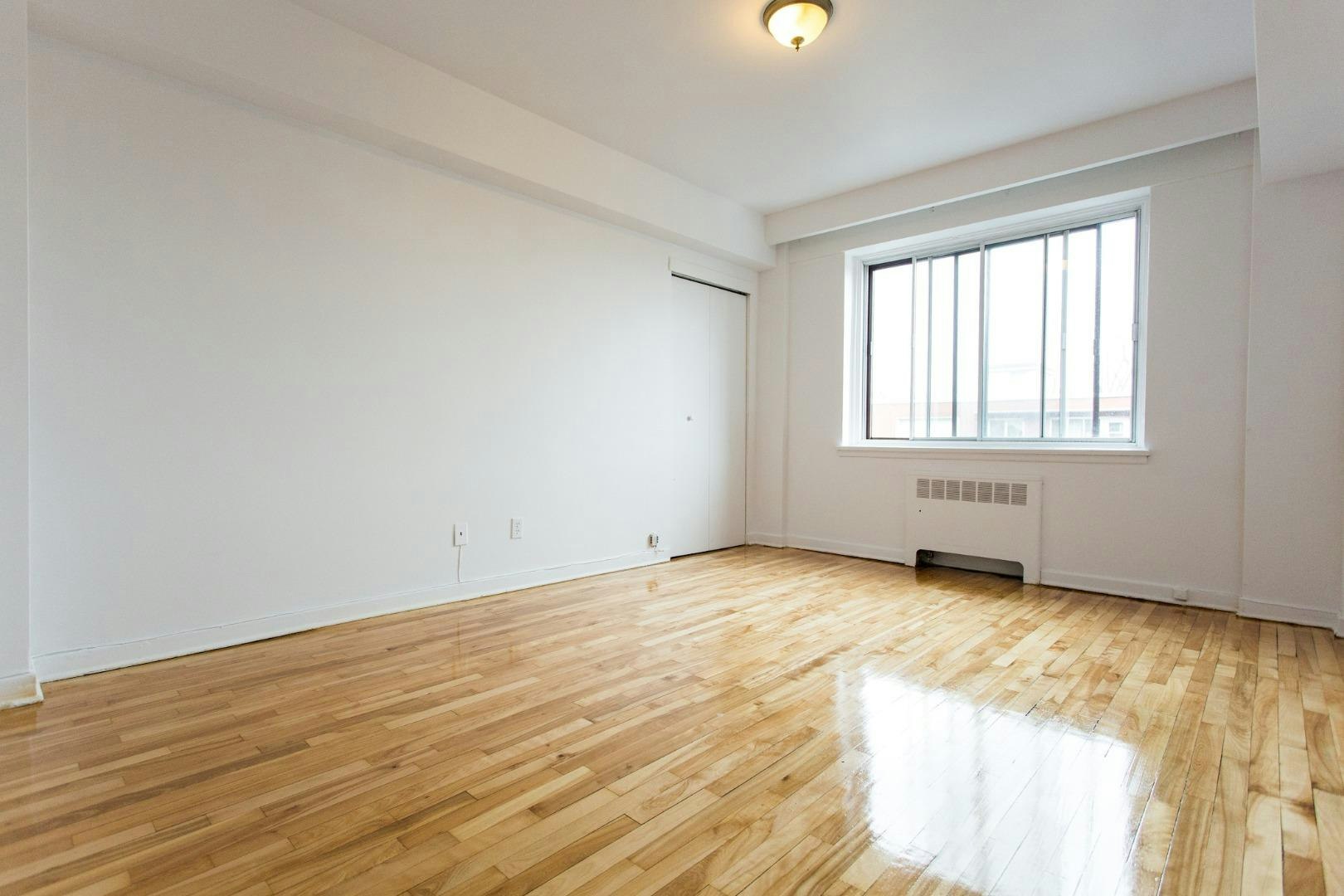 607D-6920 Fielding, Montréal, QC, H4V 1P5 - 4
